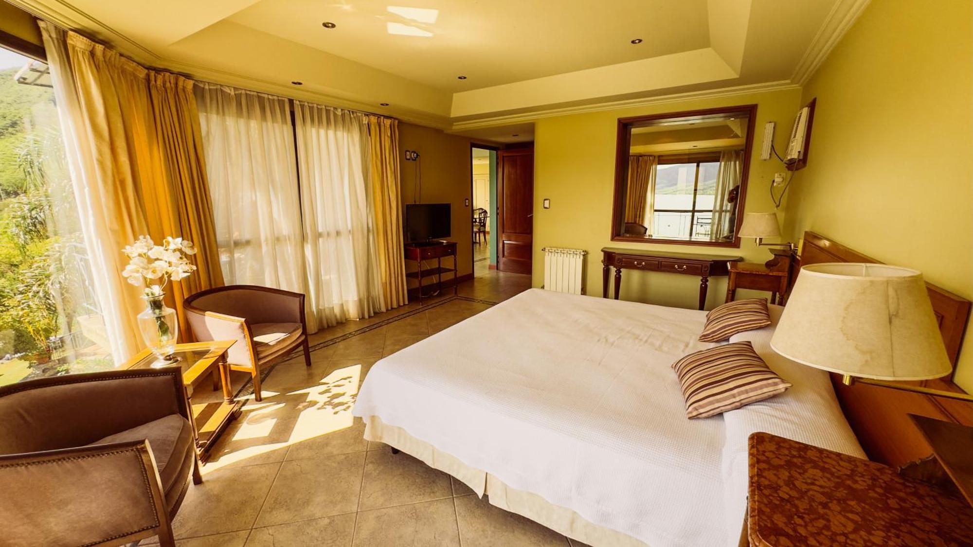 Hotel Del Dique Cabra Corral Kültér fotó